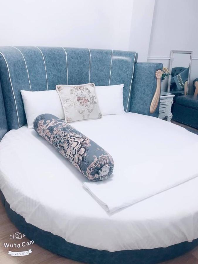 Luxury Hotel T&L Cam Pha Екстер'єр фото