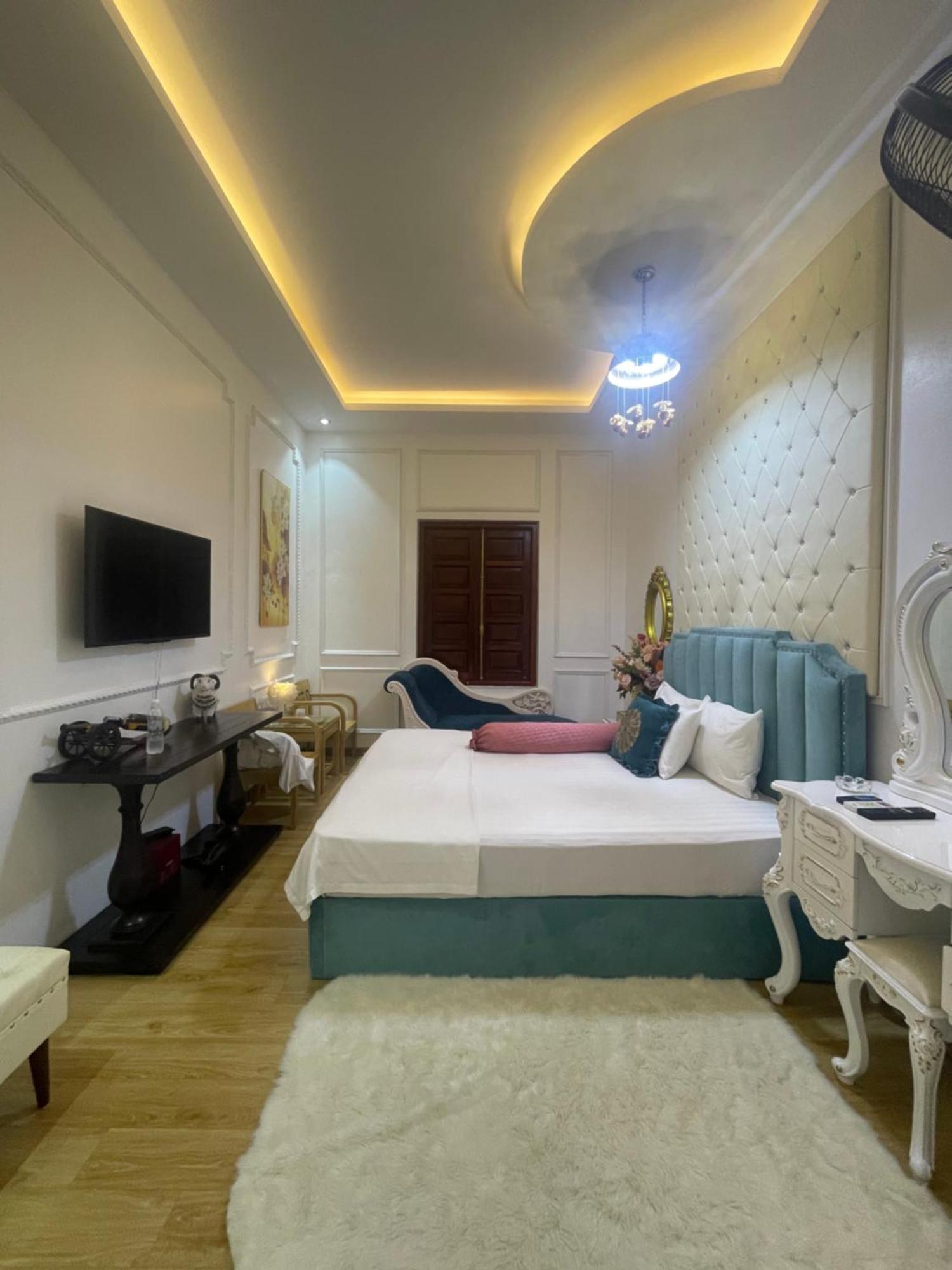 Luxury Hotel T&L Cam Pha Екстер'єр фото